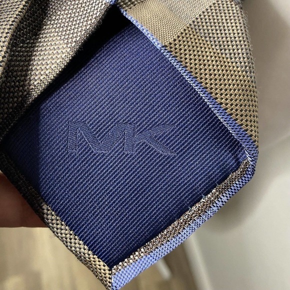 Michael Kors Mens Brown Blue White PLAID Woven Silk Blend Tie Neckwear - Picture 6 of 6